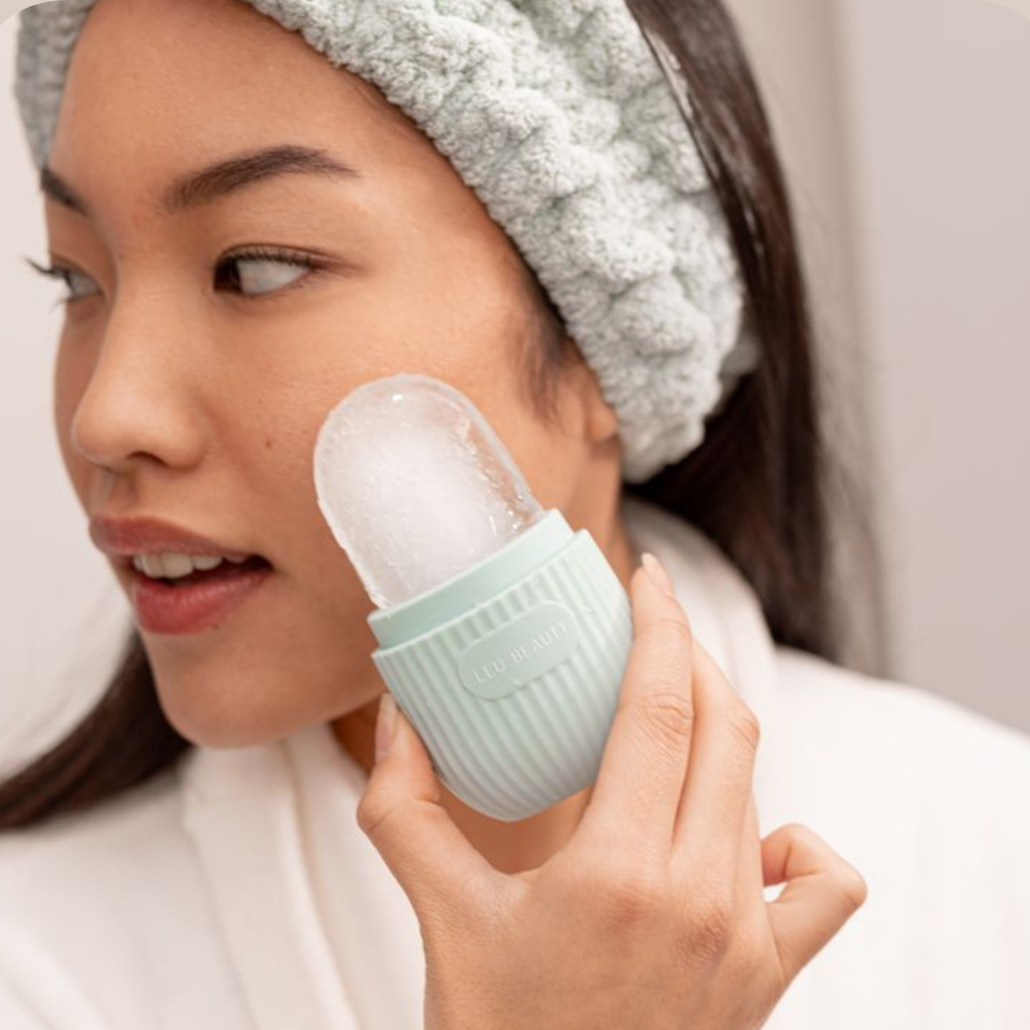 Facial & Eye Ice Roller – Reusable Silicone Skin Brightening Tool